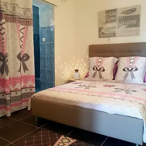 https://226-rue-danton.fr-provencehotel.com